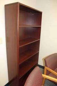 lot 758 image: Wooden Bookcase 5-shelf