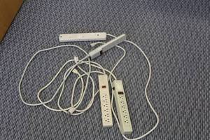 lot 772 image: Lot of (4) Power Strips