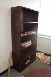 lot 779 image: Bookcase 5-shelf with Binders