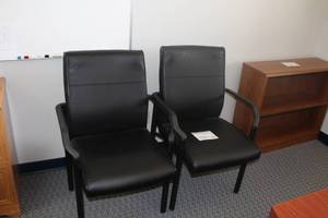 lot 755 image: Lot of (2) Office Arm Chairs