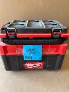 Milwaukee M18 FUEL PACKOUT 18-Volt Lithium-Ion Cordless 2.5 Gal. WetDry Vacuum (Tool-Only)