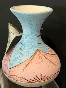 lot 41 image: Three Southwest PotteryCeramic Decorative Pieces