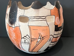 lot 7A image: Signed Pottery Piece