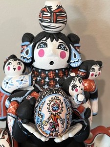 lot 17 image: Storyteller Ceramic Figurine by Rubin
