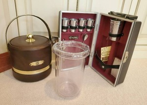 lot 19 image: Collection of Bar Items