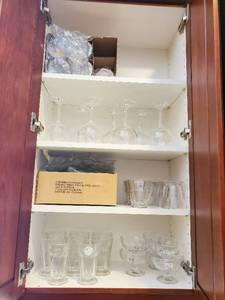 lot 29 image: Amici Handmade Glassware
