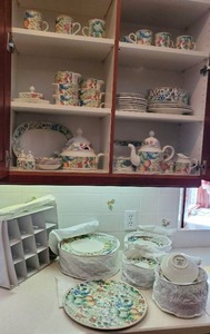 lot 32 image: Dish Set by Villeroy & Boch