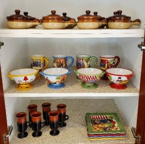 lot 38 image: Collection of Dishes