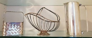lot 43 image: Collection of Serving Items
