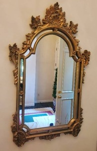 lot 7 image: Wall Mirror