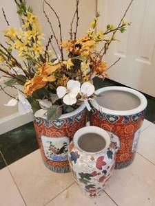 lot 12 image: Two Ceramic Chinoiserie Umbrella Stands Vase