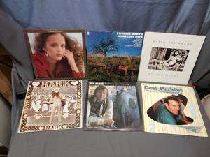 lot 24 image: 6 Records