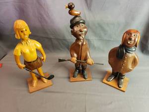 lot 60 image: Wooden Carved Figures