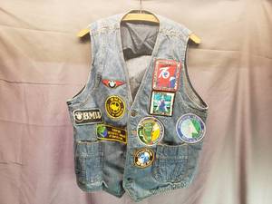 lot 74 image: Size 44R Jean Vest with BMW Motorcycle Patches