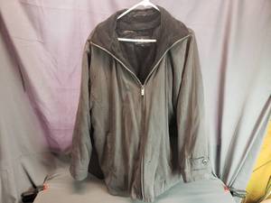 lot 93 image: London Fog 2X Jacket