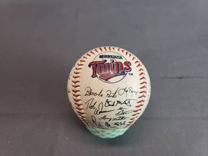lot 97 image: Team Signed Minnesota Twins Baseball