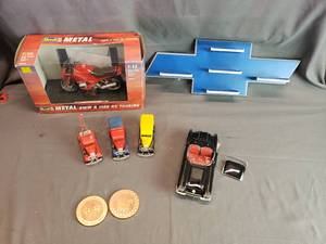 lot 131 image: Diecast Cars, Model Motorcycle, Small Chevrolet Display Shelf