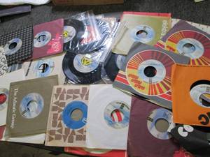 62 linda ronstadt 45 records...