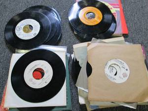 40 variuos 45 records country artis...