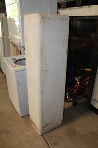 lot 309 image: Metal Storage Cabinet 2-drawer