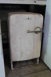 lot 311 image: Kelvinator Refrigerator