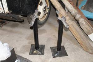 lot 317 image: Lot of (2) 28 Metal Table Bases