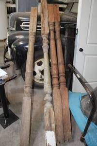 lot 318 image: Lot of (4) 8 Porch Pillars