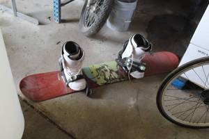 lot 336 image: Morrow Blaze 155 Snowboard - Boots and Bindings