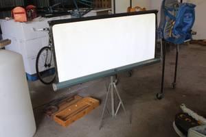 lot 338 image: Projection Screen and Stand