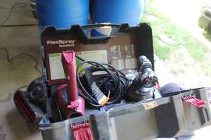 lot 340 image: Titan Flexspray HandHeld Sprayer