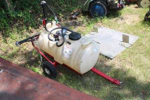 lot 293 image: Snyder TK 25 Saddle HDNat Tow-Behind Spray Tank