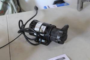 lot 226 image: Liquid Pump with Plastic Impeller
