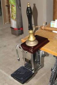 lot 217 image: Harry Mason Beer Engine
