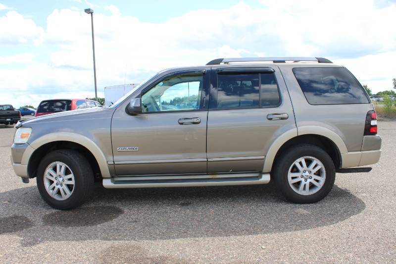 2006 Ford Explorer Eddie Bauer - 4X4