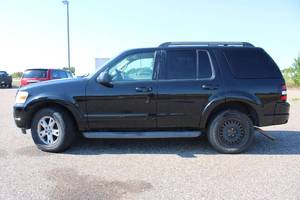 2010 Ford Explorer XLT - 4X4