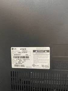 LG Class 1080p 120Hz 47CS570 LCD 1080p LCD Television  TV  Display