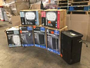 Lot of Mixed Assorted Dehumidifers Customer Returns See Terms on Auction