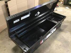 71.36 in. Matte Black Aluminum Full Size Crossbed Truck Tool Box by Husky No Keys Included Customer Returns See Terms on Auction