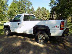 2001 Chev Silverado 2500 HD 8 Box