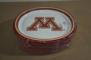 lot 76 image: University of Minnesota Oval Paper Plates