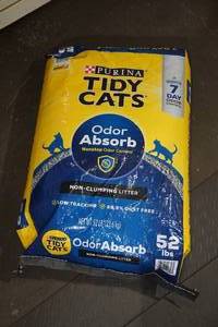 lot 82 image: Purina Tidy Cats Odor Absorb Non-Clumping Cat Litter