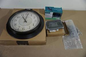 lot 25 image: LaCrosse Clocks - Digital, Alarm, Analog