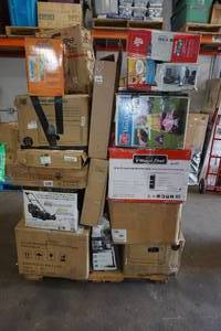 lot 178 image: Pallet of Repairables - Ride On Toy, Microwaves, Vacuums