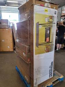 lot 272 image: Online Customer Return Pallet - Furniture, Patio and Home