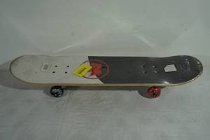 lot 149 image: Maple Skateboard