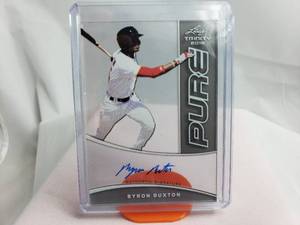 lot 90 image: Byron Buxton Autograph Leaf Trinity No. PA-BB1