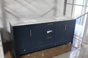 lot 206 image: Quartz-Top Dual Vanity