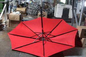lot 334 image: 8 Outdoor Patio Umbrella