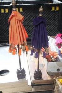 lot 360 image: Lot of (12) 36 Umbrella Table Dcor
