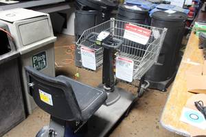 lot 200 image: Motorized Shopping Cart